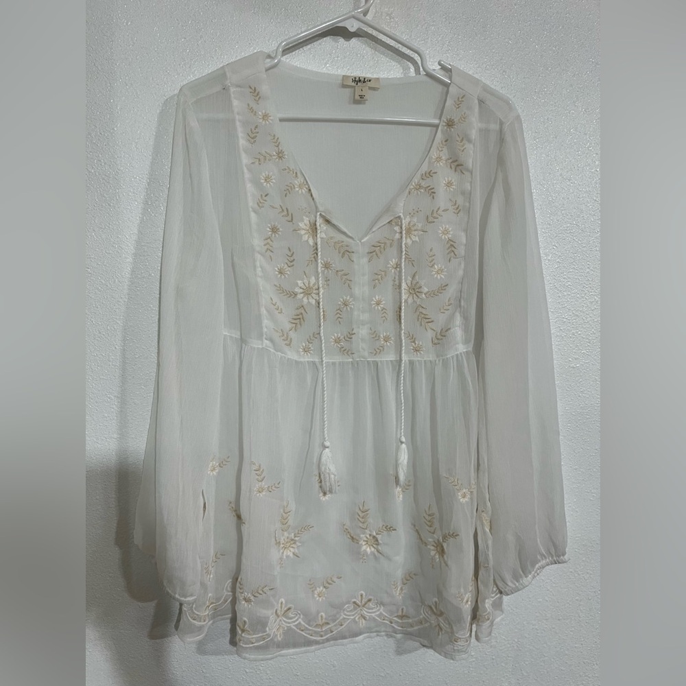 Style Eno size L white embroidered top sheer Summer NWOT